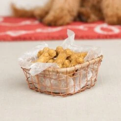 Nordic Ware Puppy Love Treat Bakvorm 16 Stuks Aluminium -De Bakkerij Winkel 30922 dog treats 780x780 04