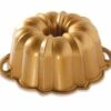 Nordic Ware Anniversary Bundt Tulbandvorm ø 26,5 Cm Gietaluminium Goudkleurig -De Bakkerij Winkel 50077 anniversary bundt pan