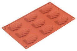 Silikomart Bakvorm 9 Madeleines 6,8 Cm Silicone Bruin