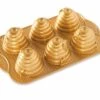 Nordic Ware Bijenkorf Bakvorm 6 Stuks ø 7 Cm Aluminium Goudkleurig 1 Nordic Ware Bijenkorf Bakvorm 6 Stuks ø 7 Cm Aluminium Goudkleurig -De Bakkerij Winkel 90777 beehive cakelet pan