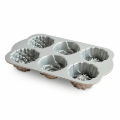 Nordic Ware Floral Cakelet Bakvorm 6 Bloemen Aluminium -De Bakkerij Winkel afbeelding 2025 02 10 133652547