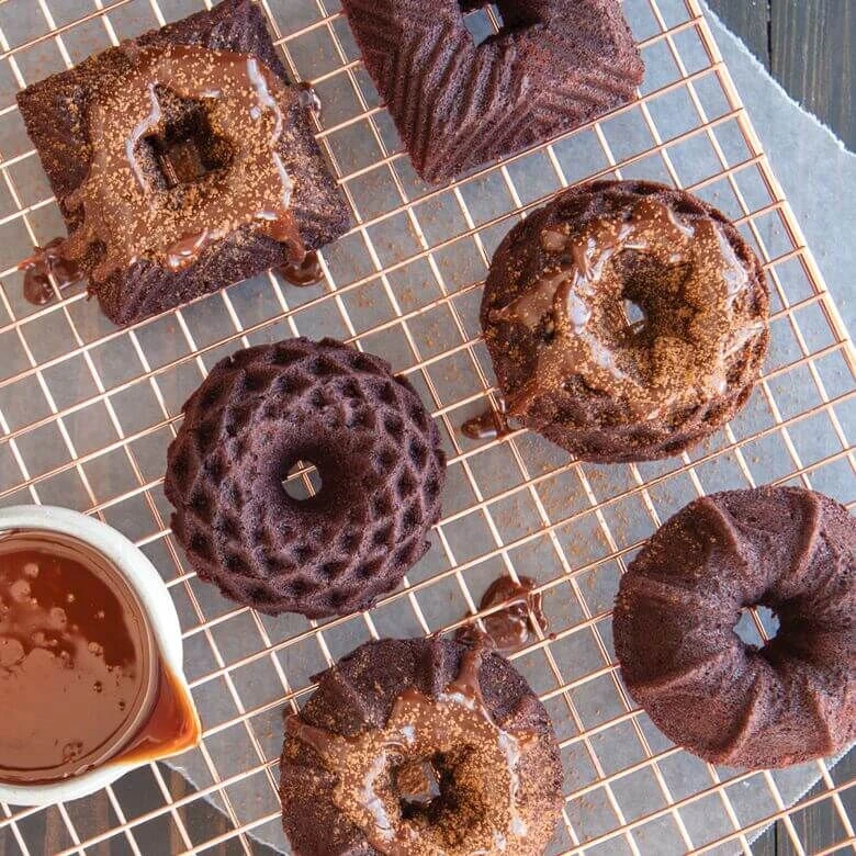 Nordic Ware Geo Bundtlette Tulbandvorm Jubileumeditie 36 X 2 - Afbeelding 2