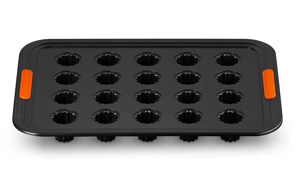 Le Creuset Pâtiliss Bakvorm Voor 20 Mini-cannelés Staal Zwart 3 Le Creuset Pâtiliss Bakvorm Voor 20 Mini-cannelés Staal Zwart